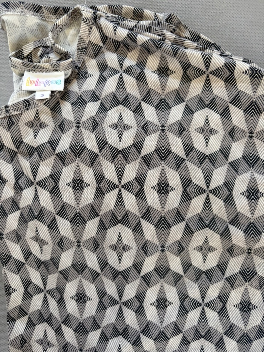 Lularoe Irma top
